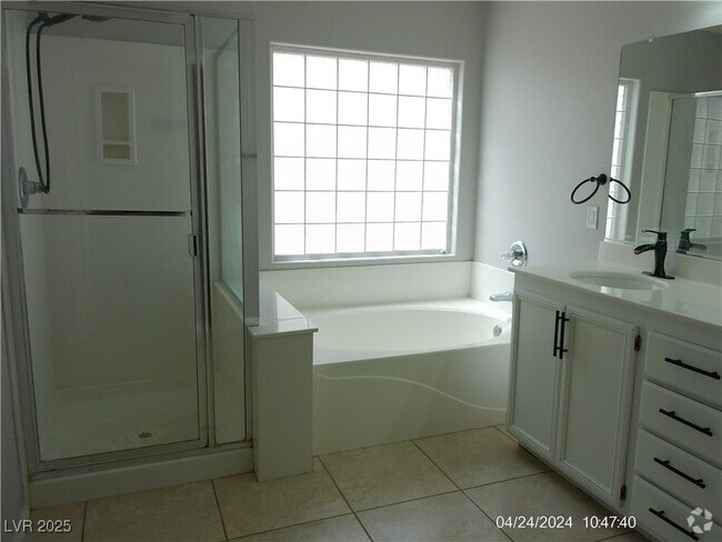 Building Photo - 5438 Avent Ferry St Rental