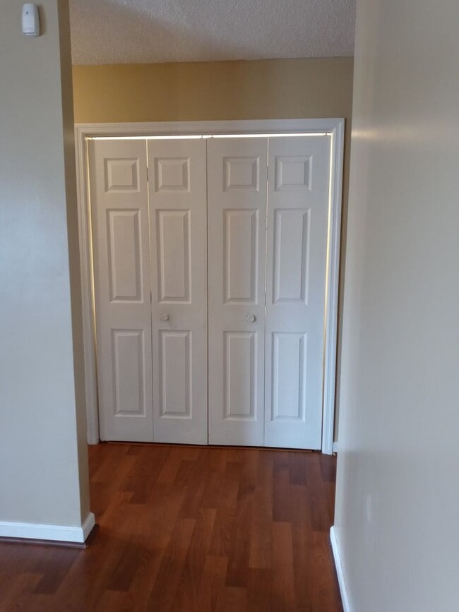 Photo - 3 bd/ 2 ba located MINUTES from Fort Bragg! Quiet Neighborhood!