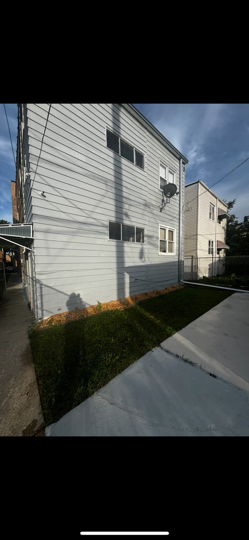 Photo - 8236 S Sangamon St
