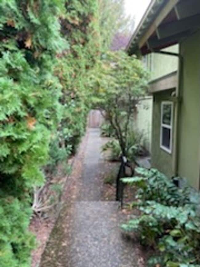 Building Photo - Spacious 2-Bed, 1.5-Bath Home with Firepla...