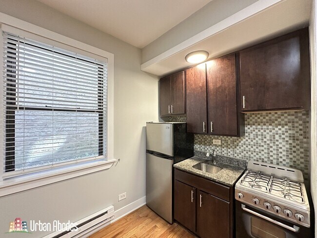 Photo - 4342 N Damen Ave Unit H01F