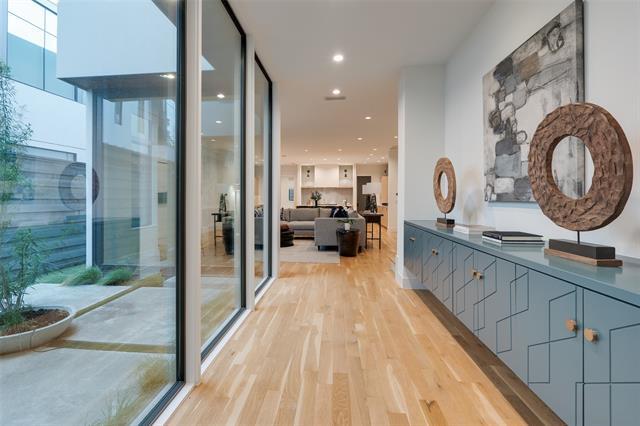 Photo - 3617 Springbrook St