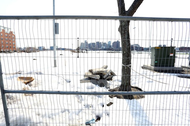 Photo - The Mark at DeNormandie Wharf