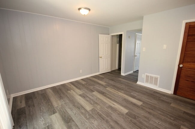 Photo - Holly Circle Townhouses
