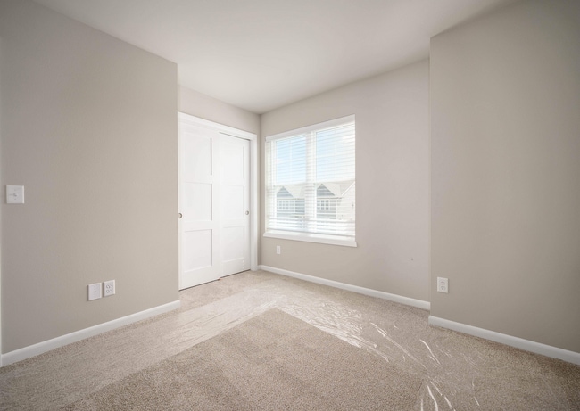 Room - 1710 Star Light Dr