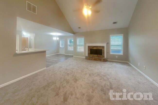 Photo - 217 Arbor Dr