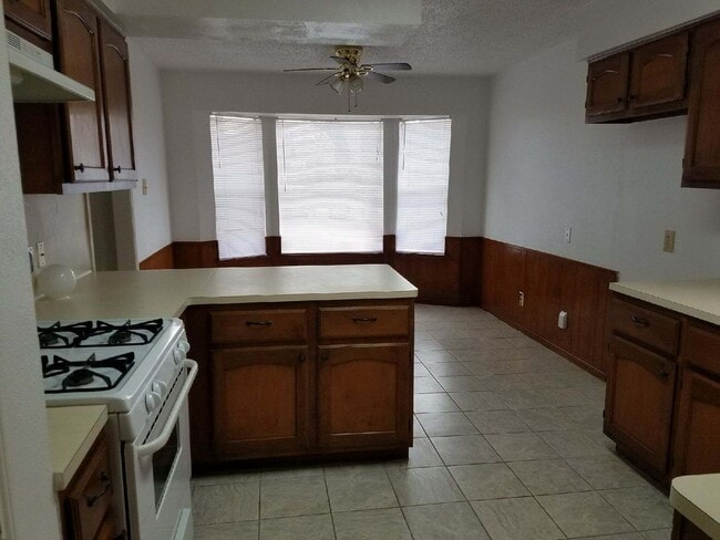 Photo - 2014 Rycroft Dr