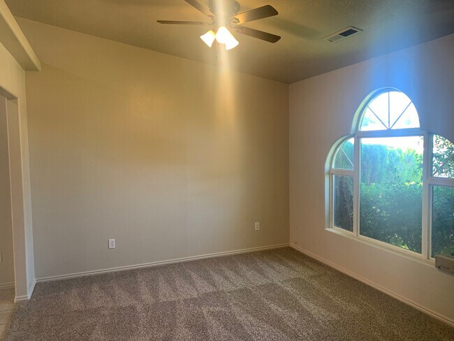 Photo - 2543 & 2557 E 620 N Unidad 2543 E 620 N