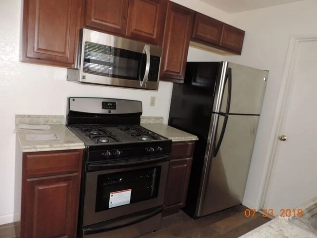 Photo - 128 S Locust St Unit Apt B