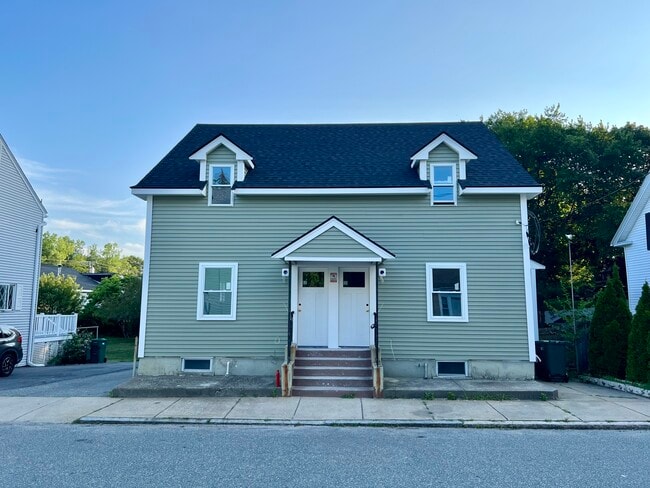 Building Photo - 13 Garfield Ave Rental