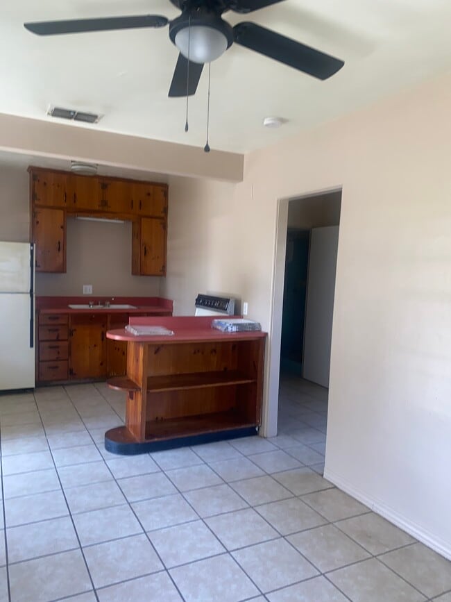 Photo - 1845 Orangewood Ave SW