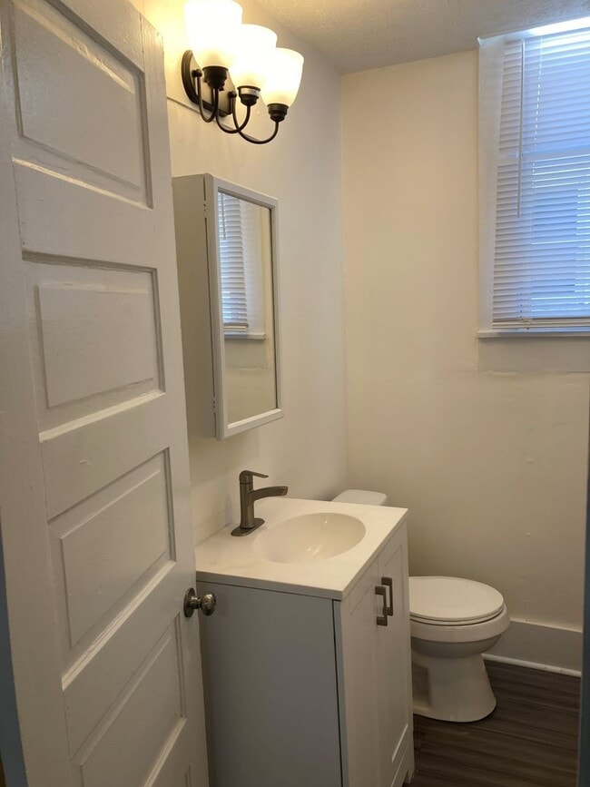 Photo - Two bedroom House For Rent S. Floyd Street