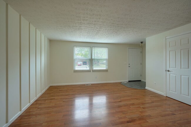 651 Dovalon Pl