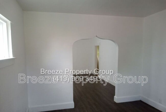 Photo - 422 Dexter St