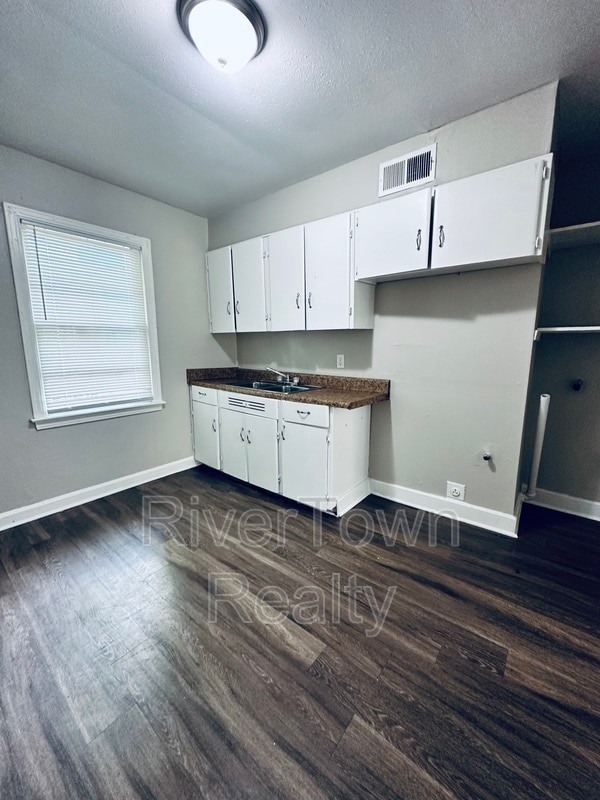 Photo - 3364 Rosamond Ave