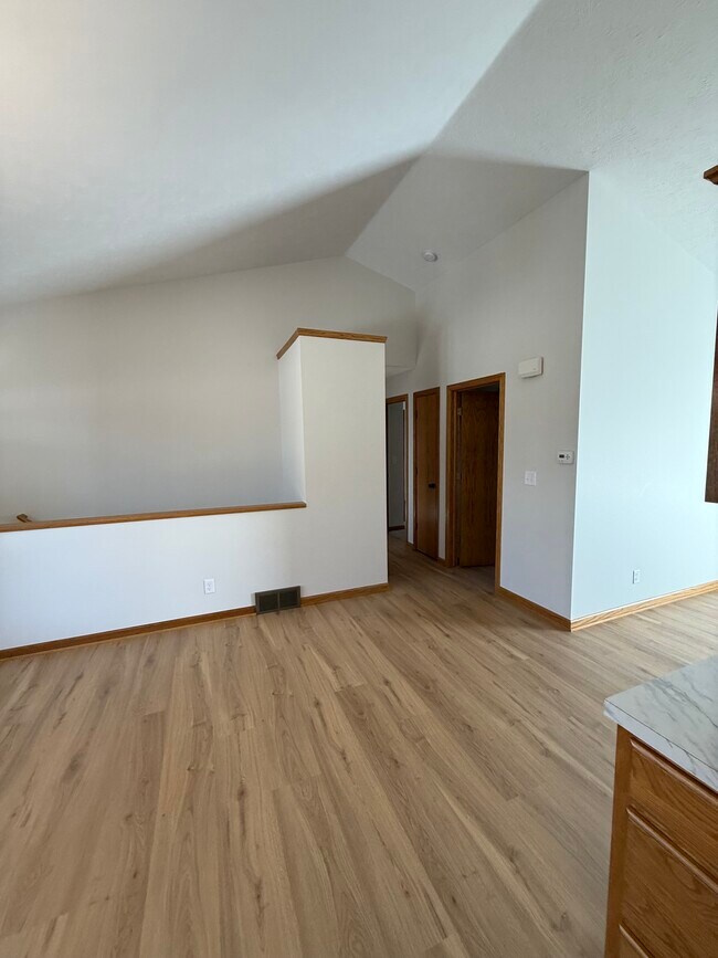 Photo - 8197 Cottonwood Dr