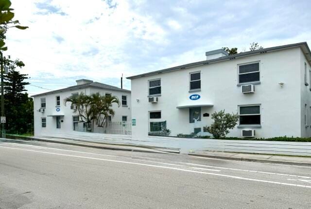 Building Photo - 715 2nd Ave S Unit 1