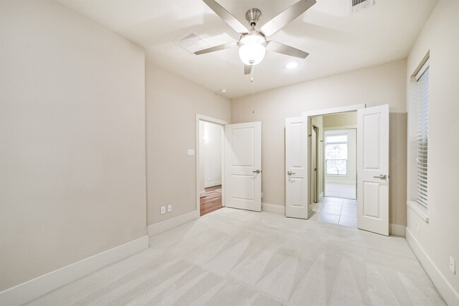 Photo - 5425A Hidalgo St