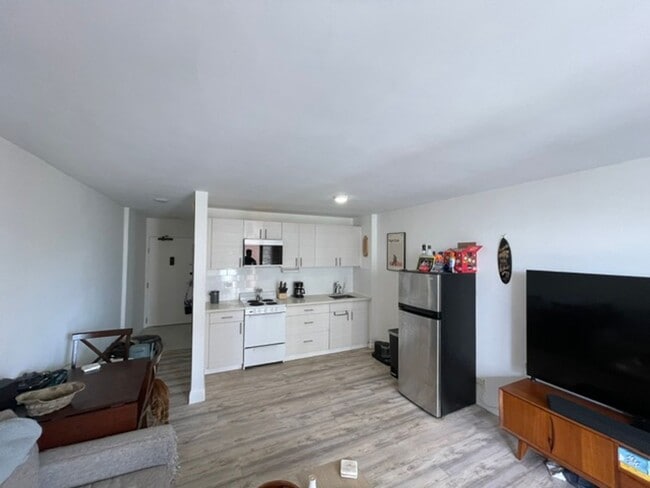 Photo - Fresh Waikiki Studio Unfurnished w/ secured parking & incredible amenities ! Unidad 1206