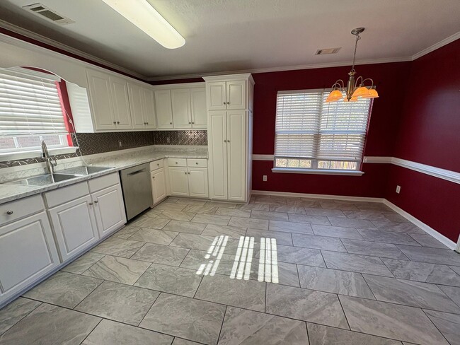 Photo - 934 Sedgefield Cir