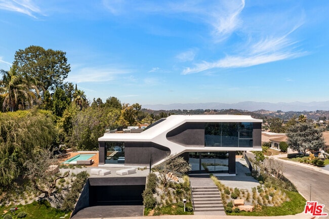 Photo - 1254 Roberto Ln
