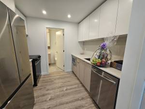 Photo - 10828 139a St