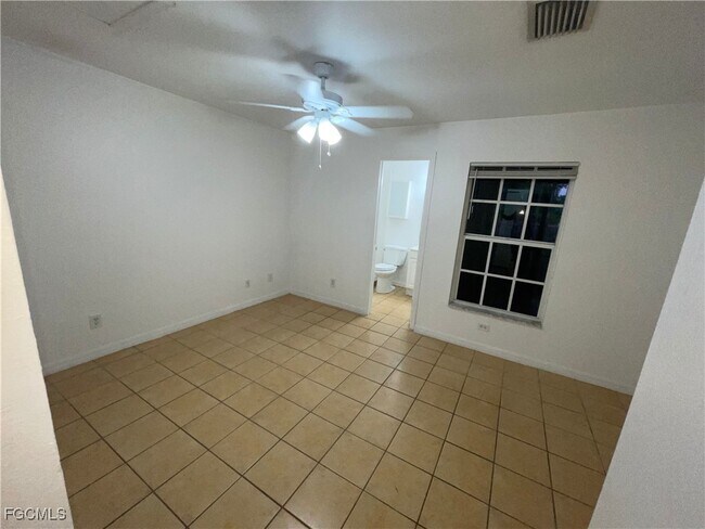 Photo - 361 Bell Blvd