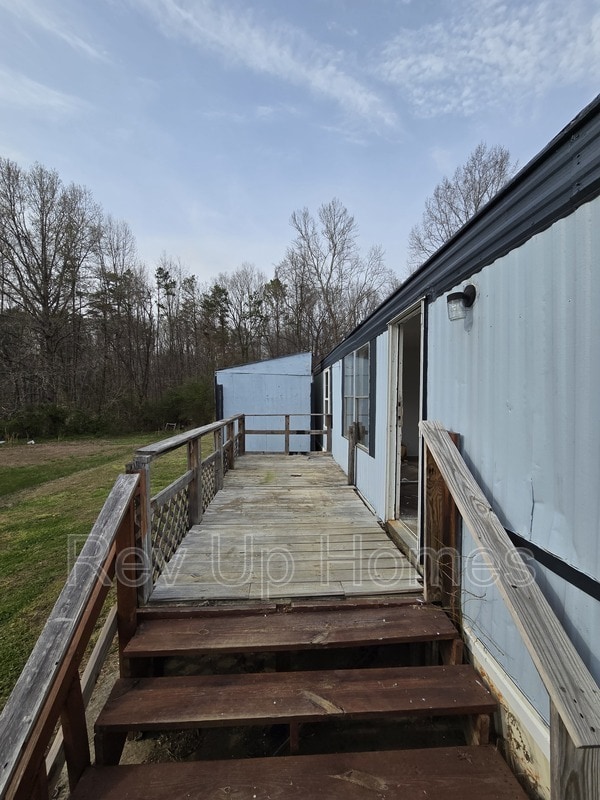 Photo - N 38 Danville 3701 US-29 BUS