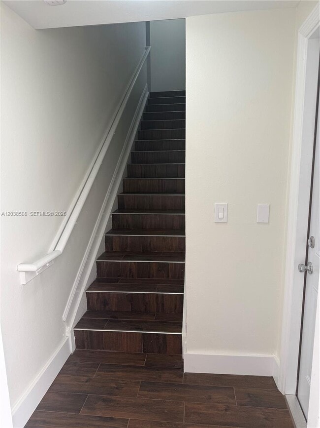 Photo - 2442 Centergate Dr Unidad 206