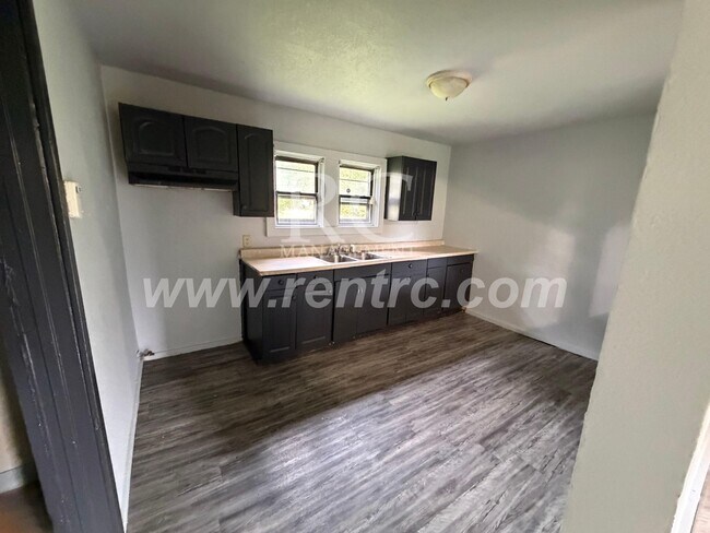 102 Elmwood-