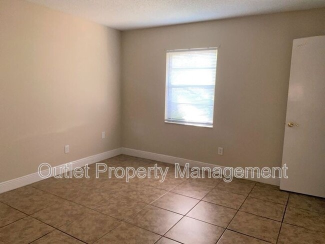 Photo - 14122 Newcomb Ave