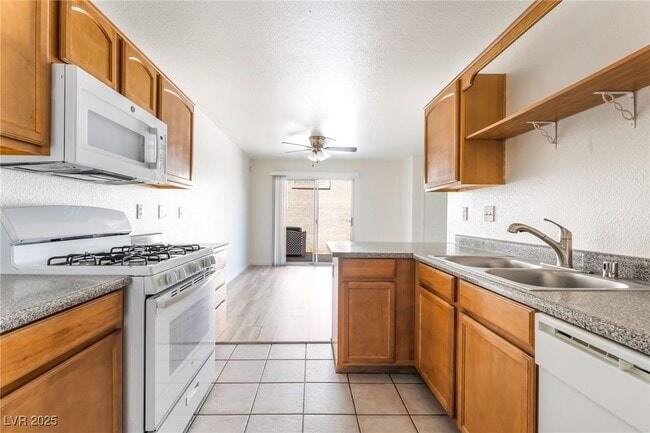 Photo - 505 Escoto Pl