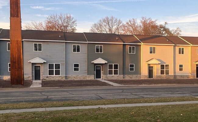 Building Photo - 400 Sherman