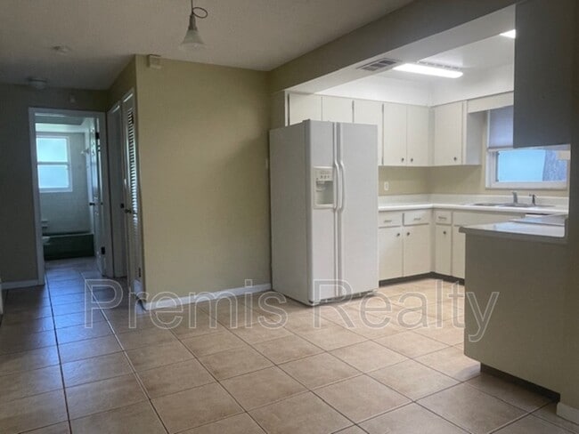 Photo - 1310 Amble Ln