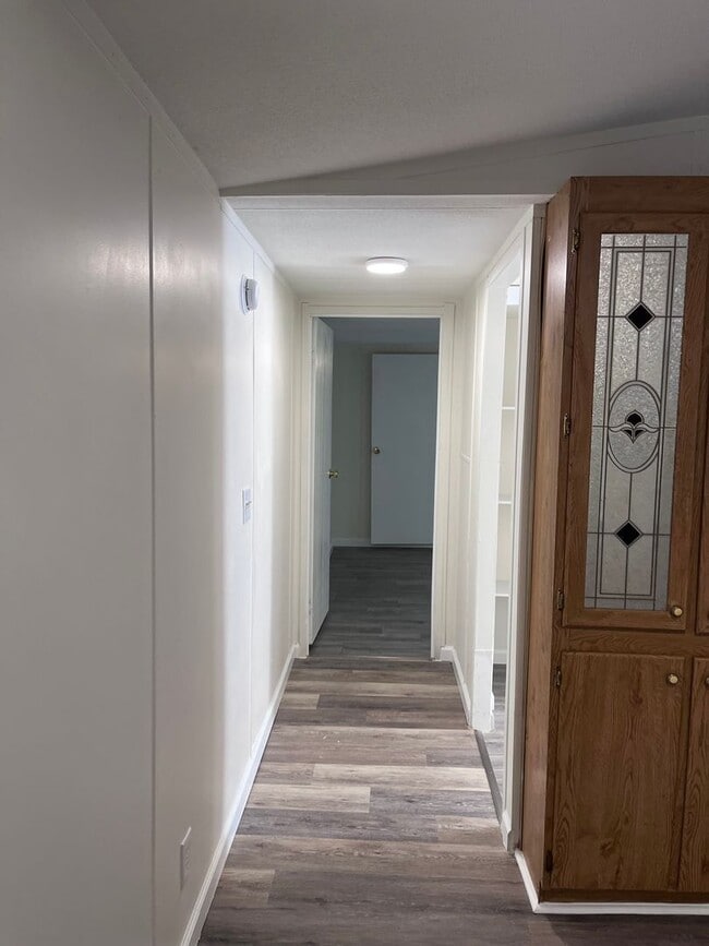 Photo - 21341 Crawford Lake Rd