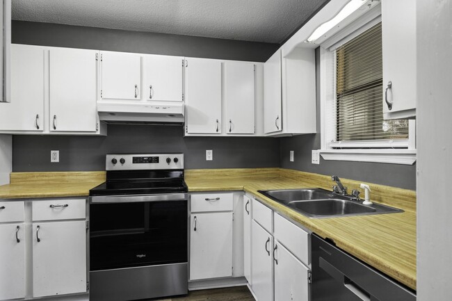 Photo - Heart of the City! 3 BR/ 2 Bath Home