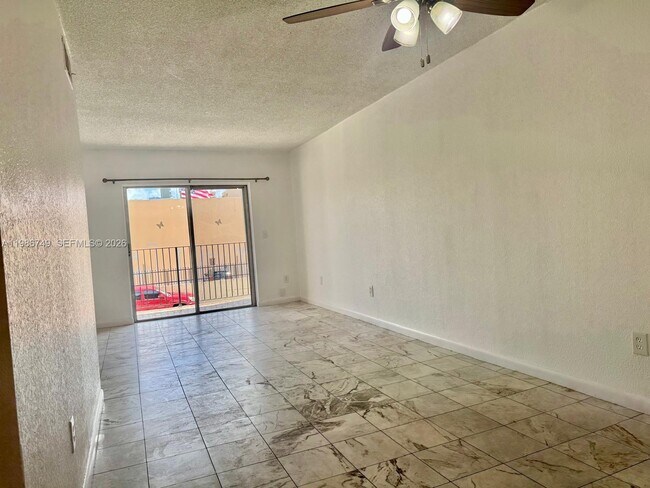 Photo - 1051 SW 1st St Unit 212