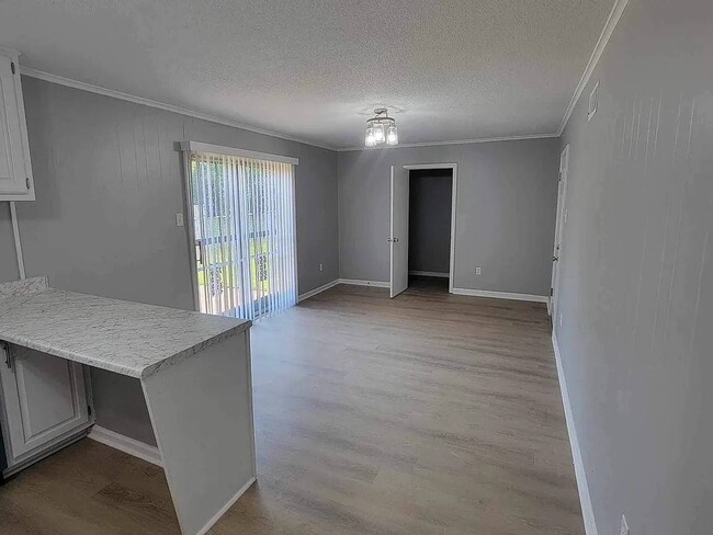 Photo - 222 Pickett Rd