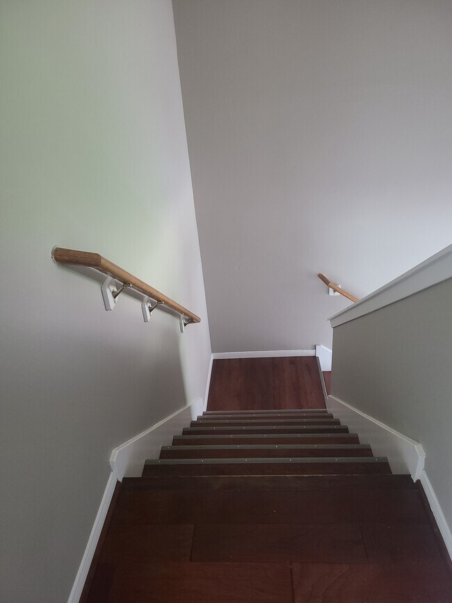 Photo - 1411 Heathcote Ln