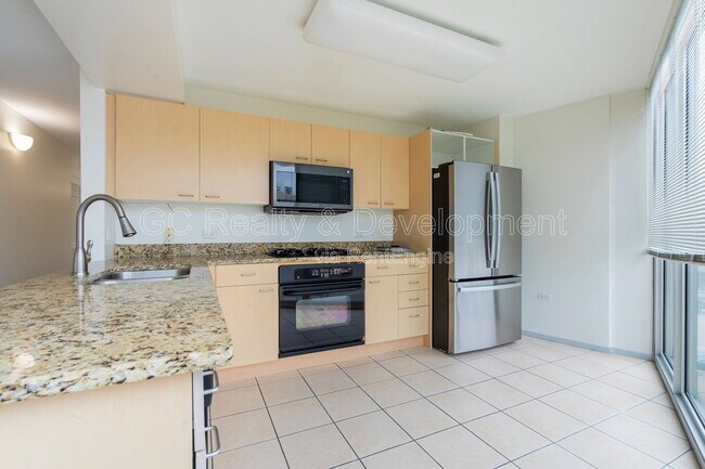 Photo - 1720 Maple Ave Unit 820