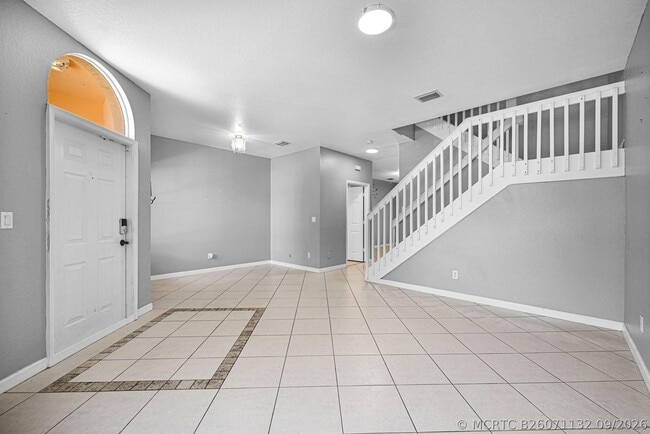 Photo - 603 W Santa Catalina Cir