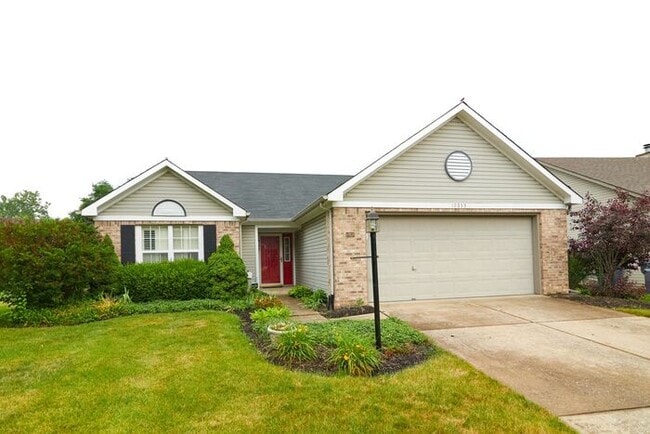 Building Photo - Lovely 3 Bedroom Home with Pond View