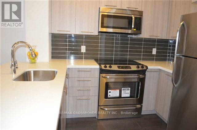 Photo - 540 Bur Oak Ave Unit 103