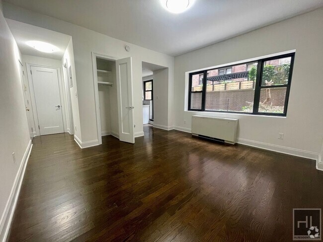 Building Photo - East 56th Street | Spacious Midtown East S... Rental
