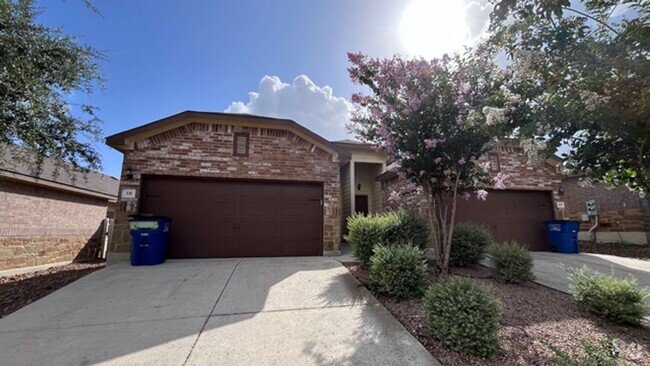 Building Photo - 331-333 Emma Dr Unit 331 Emma Dr Rental
