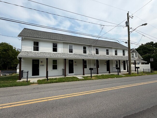 Building Photo - 3777-3783 Huckleberry Road Unit 3783