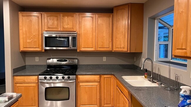 Photo - 14385 Holmwood Dr