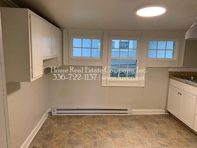 Photo - 2616 Machine St