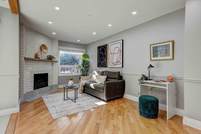 Photo - 98 River Oaks Blvd W Unit SI FL2-ID1504458P