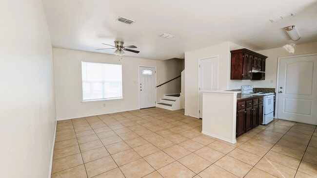 Photo - 813 W Arroyo Park Ln Unidad B